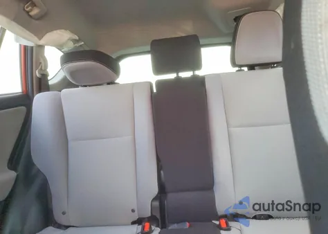 2017 Toyota Rav4 Xle z USA, uszkodzony, nr VIN JTMRFREV7HJ106465